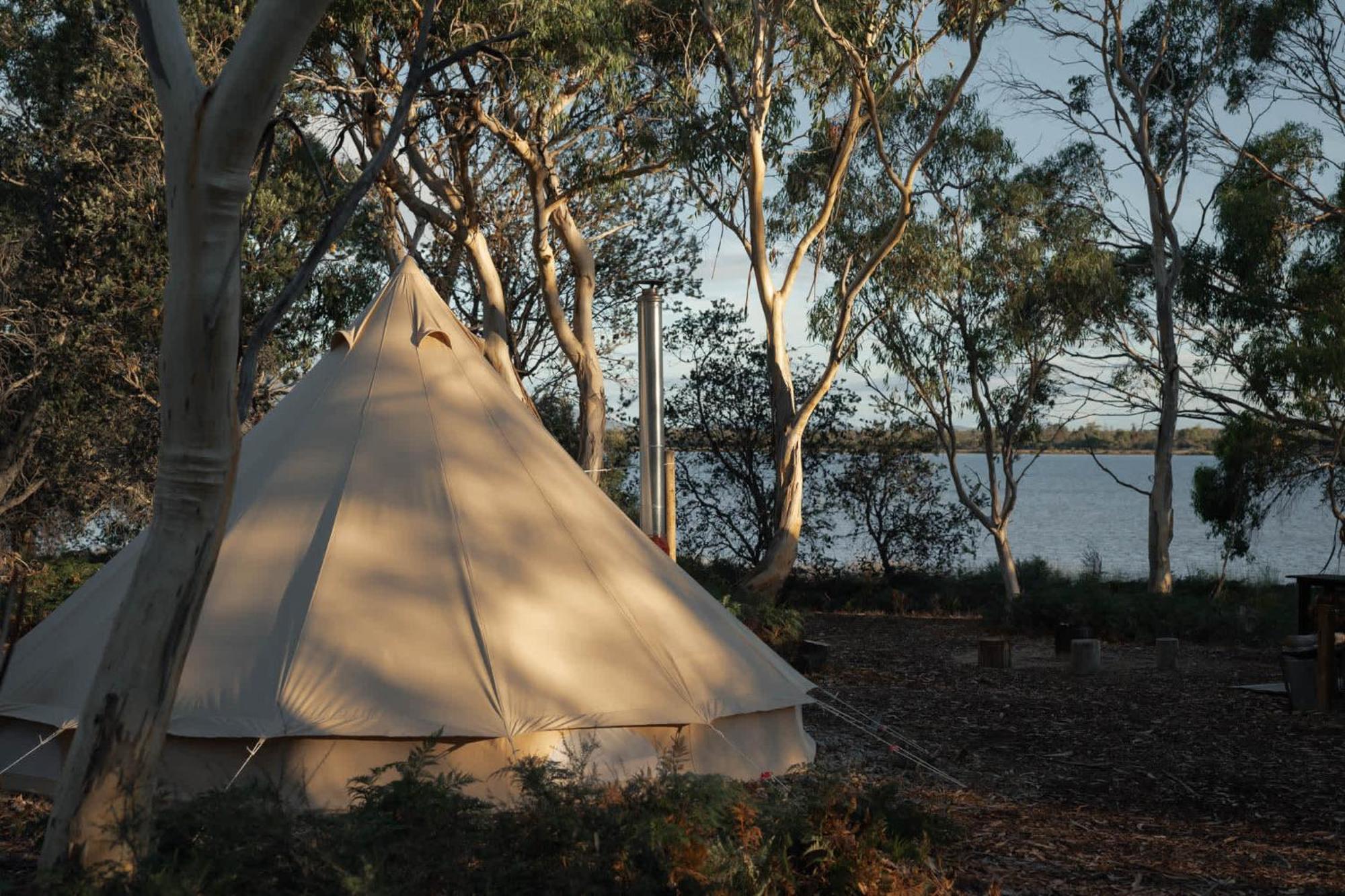 Numie - Freycinet Peninsula - Glamping - Heated - Waterfront Hotel Коулс Бей Екстериор снимка