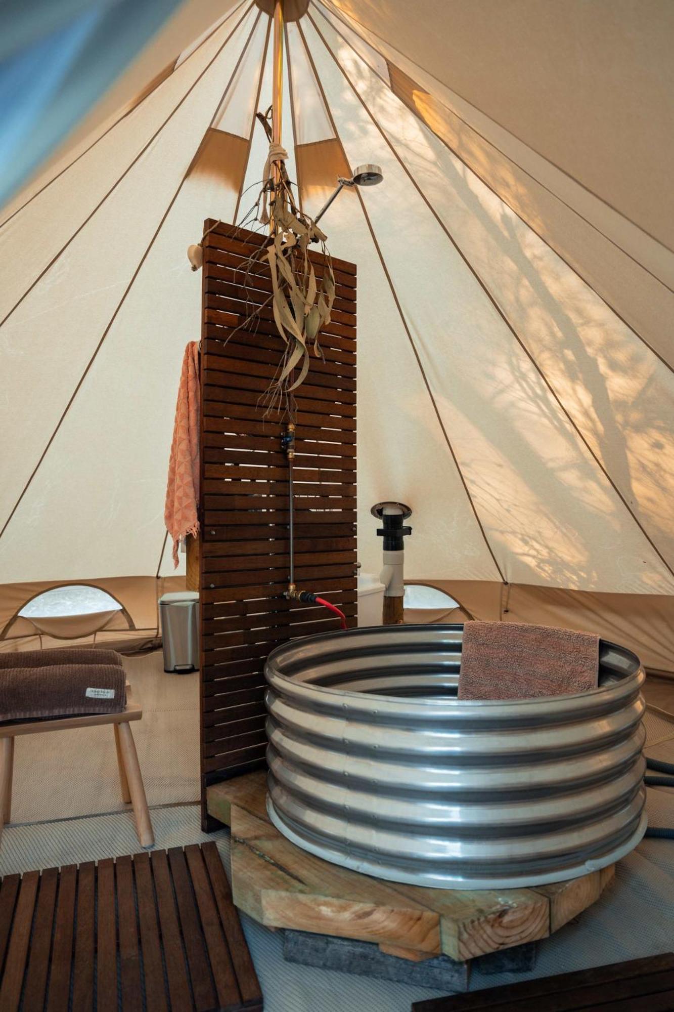 Numie - Freycinet Peninsula - Glamping - Heated - Waterfront Hotel Коулс Бей Екстериор снимка